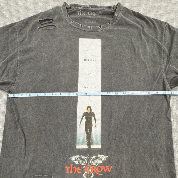 The Crow Distressed Graphic T-Shirt Size L Gray Believe in Angels Edgy Movie - Picture 9 of 12